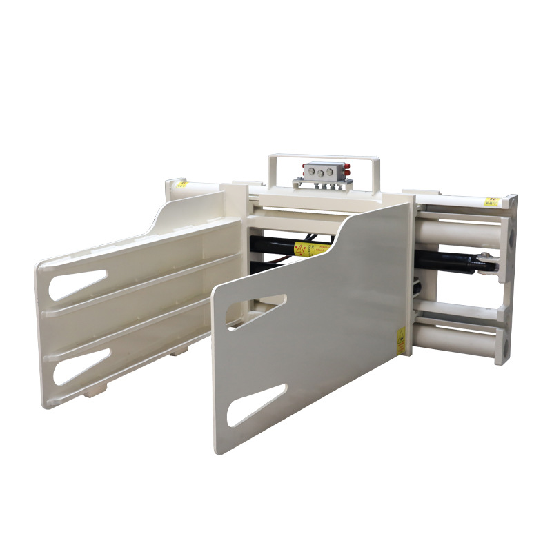 Pince plate à déplacement latéral pour chariot élévateur