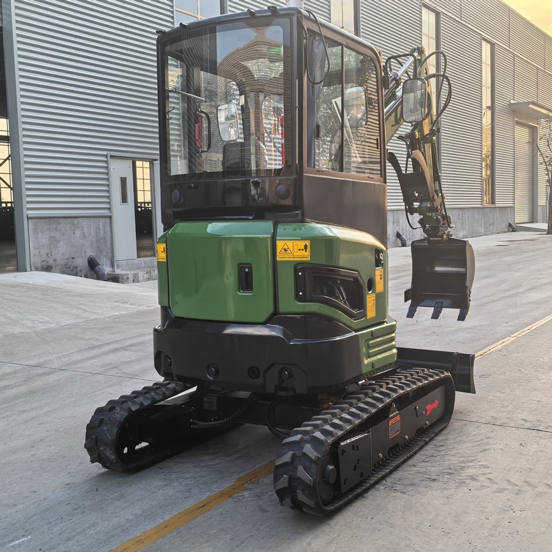 Mini-pelle de 2,5 tonnes