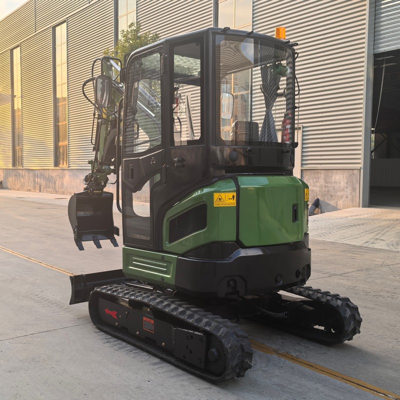 Mini-pelle de 2,5 tonnes