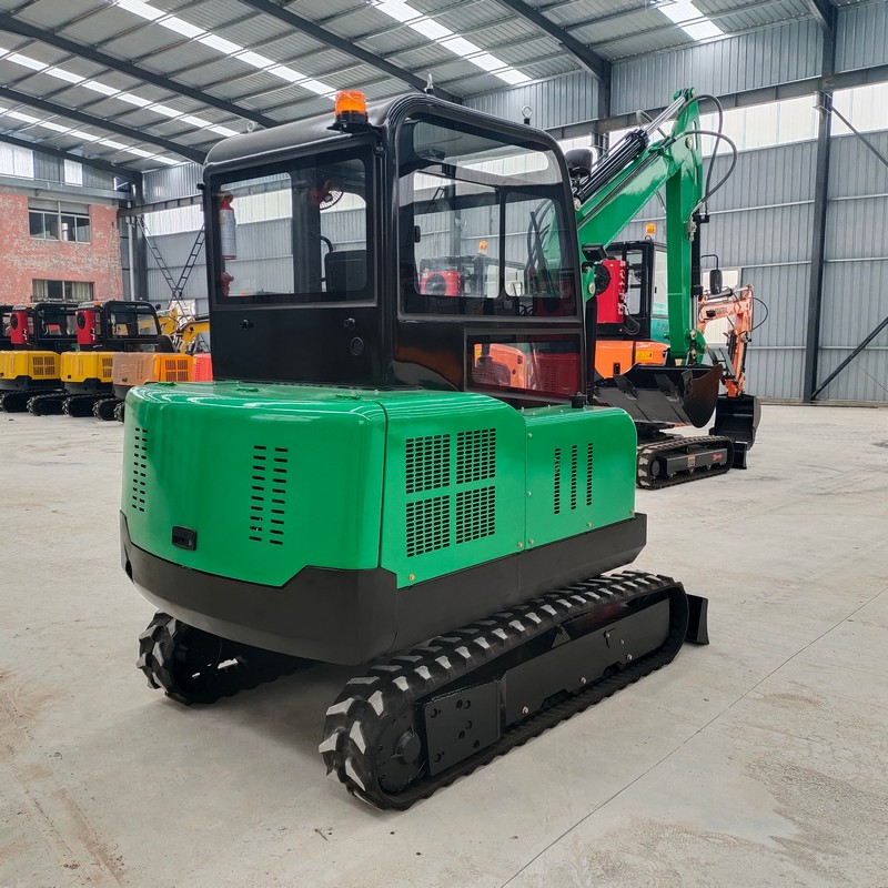 Excavatrice de 3 tonnes