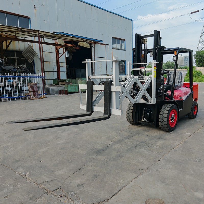 Chariot élévateur à ciseaux