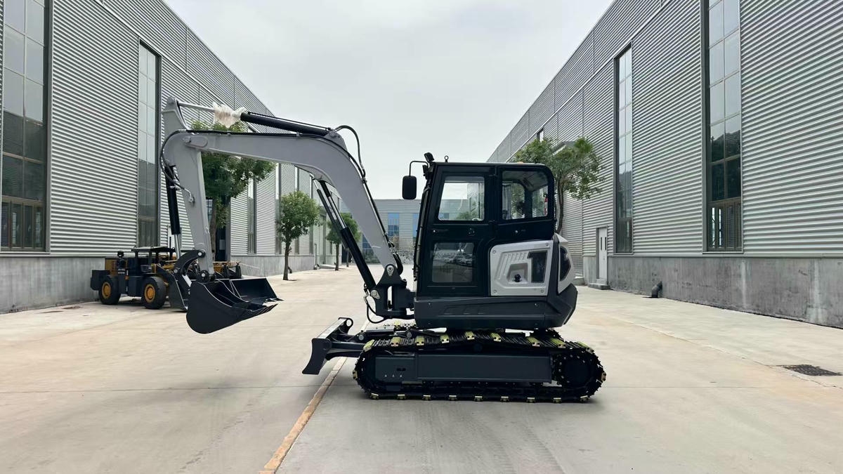 Petite pelle de jardin