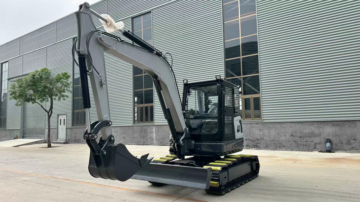 Petite pelle de jardin