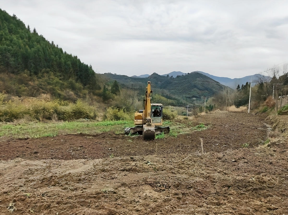 Mini-pelles dans l'agriculture